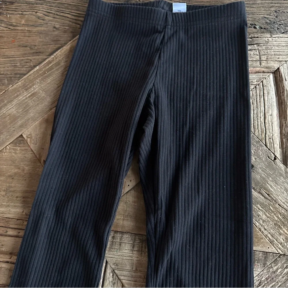 NWOT Old Navy Black Ribbed Girls Pants M (8)